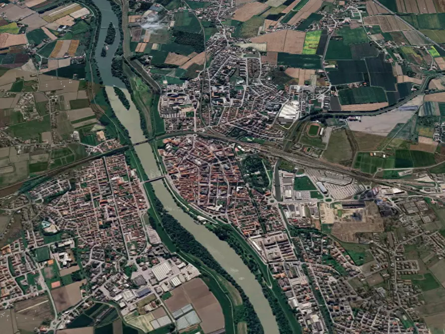 Immagine 18 di Stabile in vendita  in  Via l. Cadorna a Legnago