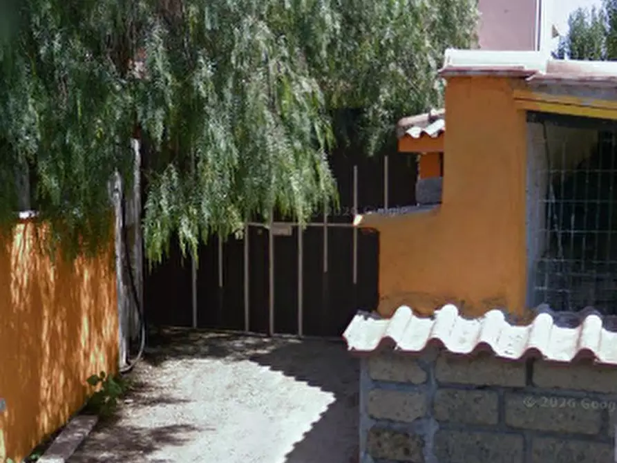 Immagine 4 di Appartamento in vendita  in Via Francolise a Roma