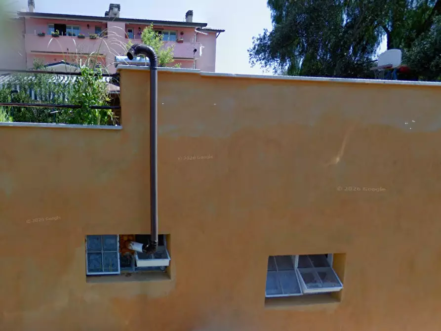 Immagine 5 di Appartamento in vendita  in Via Francolise a Roma