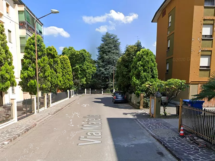 Immagine 3 di Appartamento in vendita  in Via Marmolada a Carpi