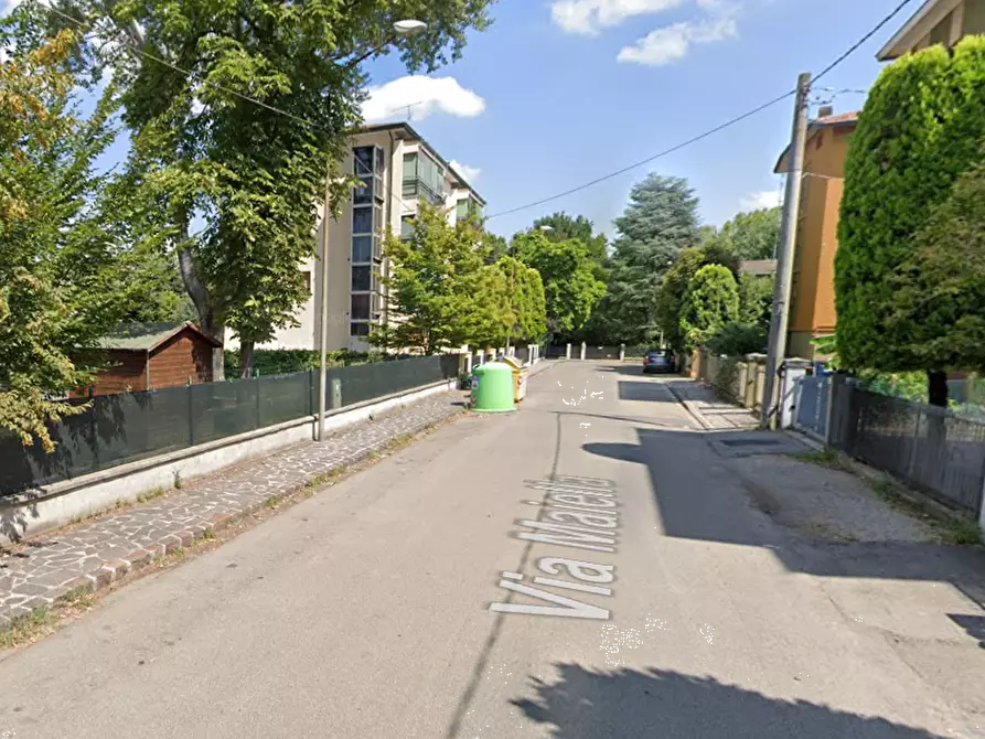 Immagine 4 di Appartamento in vendita  in Via Marmolada a Carpi