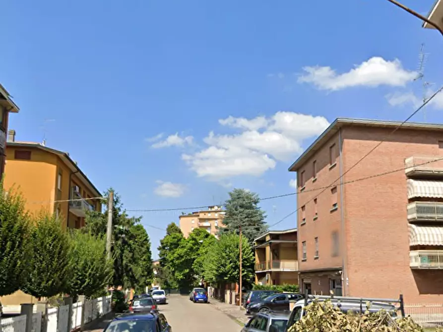 Immagine 10 di Appartamento in vendita  in Via Marmolada a Carpi