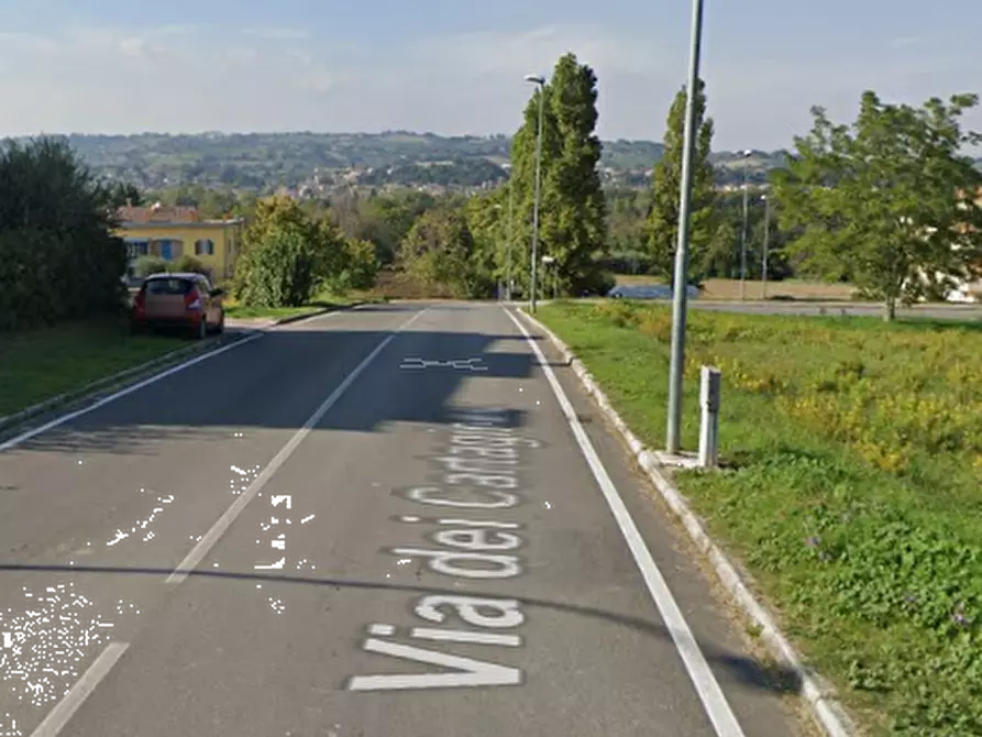 Immagine 7 di Garage in vendita  in Via dei Cartaginesi a Colli Al Metauro