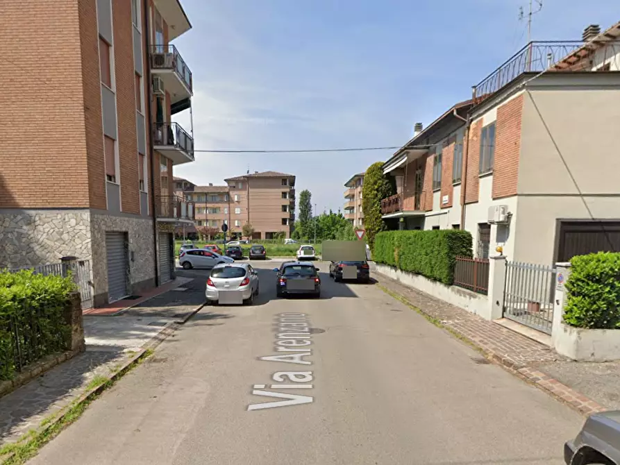 Immagine 7 di Negozio in vendita  in Via Arenzano a Modena