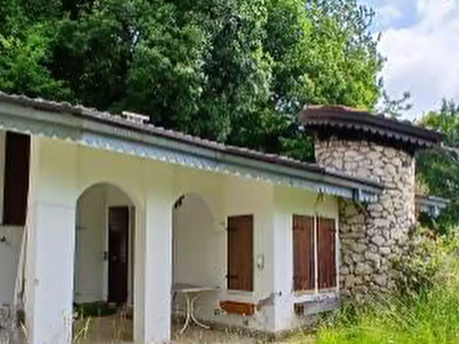 Immagine 5 di Villa in vendita  in Via Generale Graziani a Ferrara Di Monte Baldo