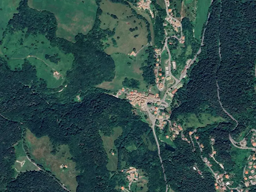 Immagine 22 di Villa in vendita  in Via Generale Graziani a Ferrara Di Monte Baldo