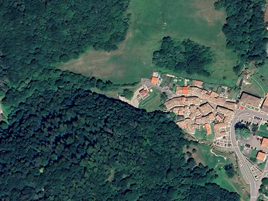 Immagine 23 di Villa in vendita  in Via Generale Graziani a Ferrara Di Monte Baldo