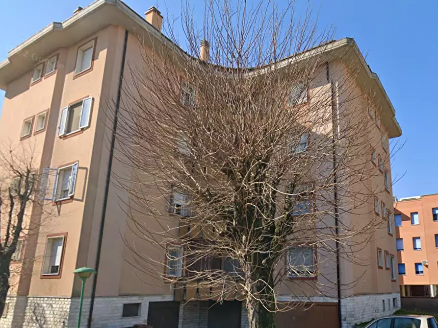 Immagine 12 di Appartamento in vendita  in Via P. Mascagni a Viadana