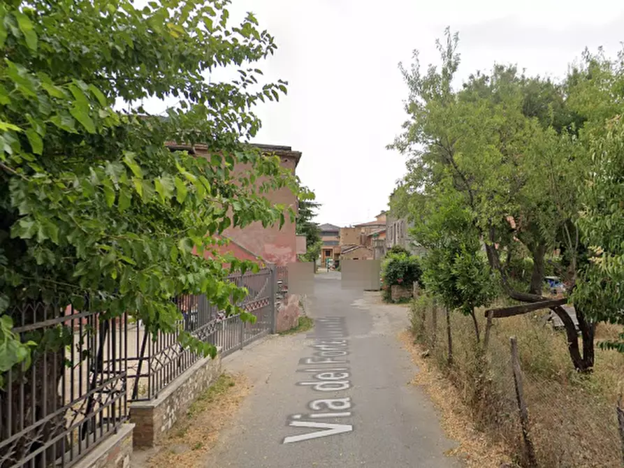 Immagine 13 di Porzione di casa in vendita  in Via Silvestri a Roma