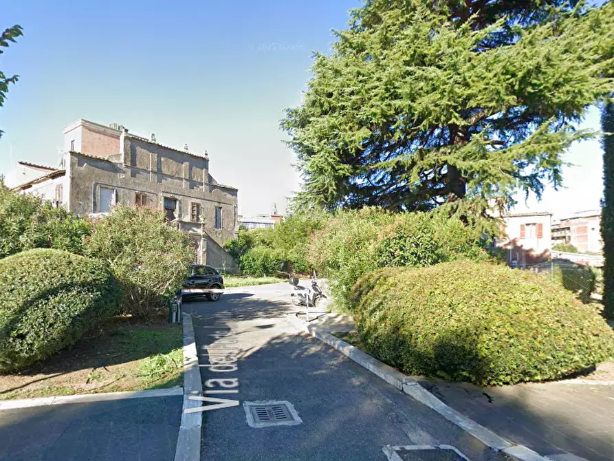 Immagine 17 di Porzione di casa in vendita  in Via Silvestri a Roma