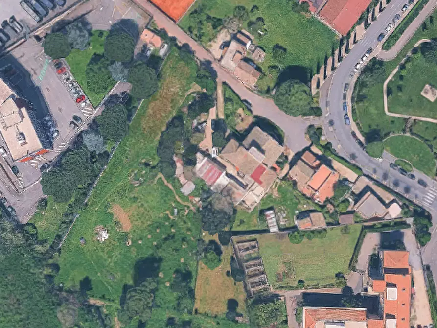 Immagine 21 di Porzione di casa in vendita  in Via Silvestri a Roma