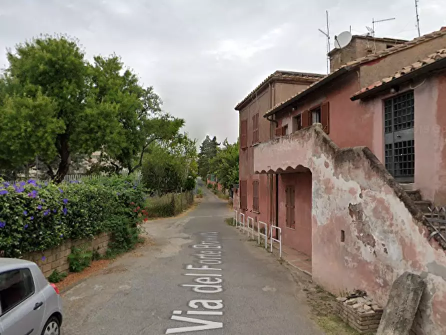 Immagine 9 di Appartamento in vendita  in Via Lucia Guerrini a Roma