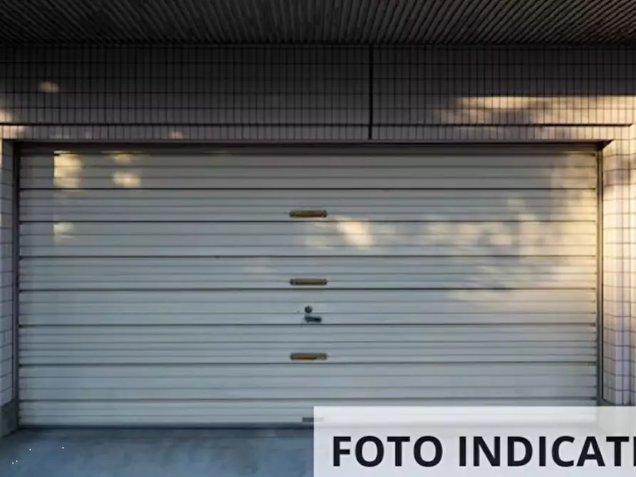 Immagine 26 di Porzione di casa in vendita  in Via Einaudi a Colorno