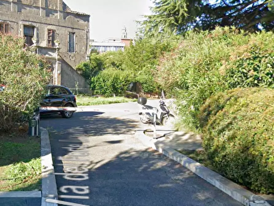 Immagine 9 di Appartamento in vendita  in Via Silvestri a Roma