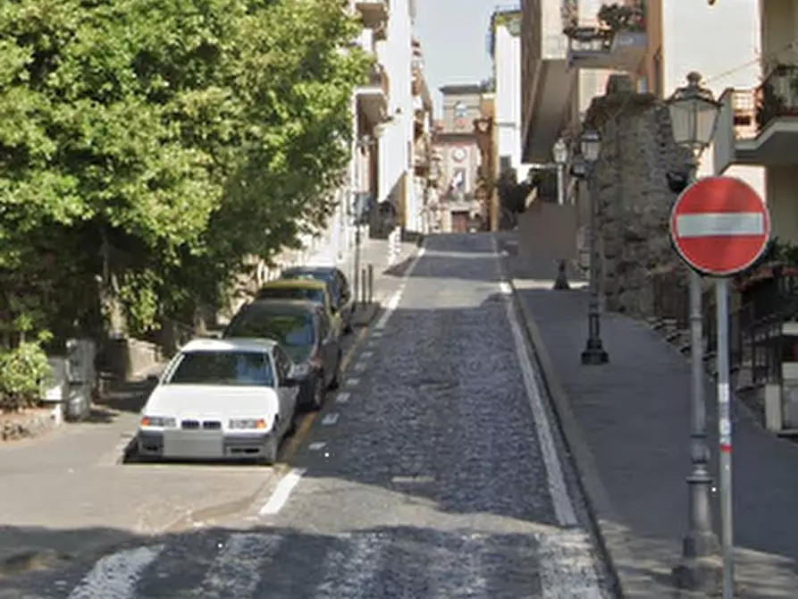 Immagine 9 di Negozio in vendita  in Via Costa Batocchi a Marino