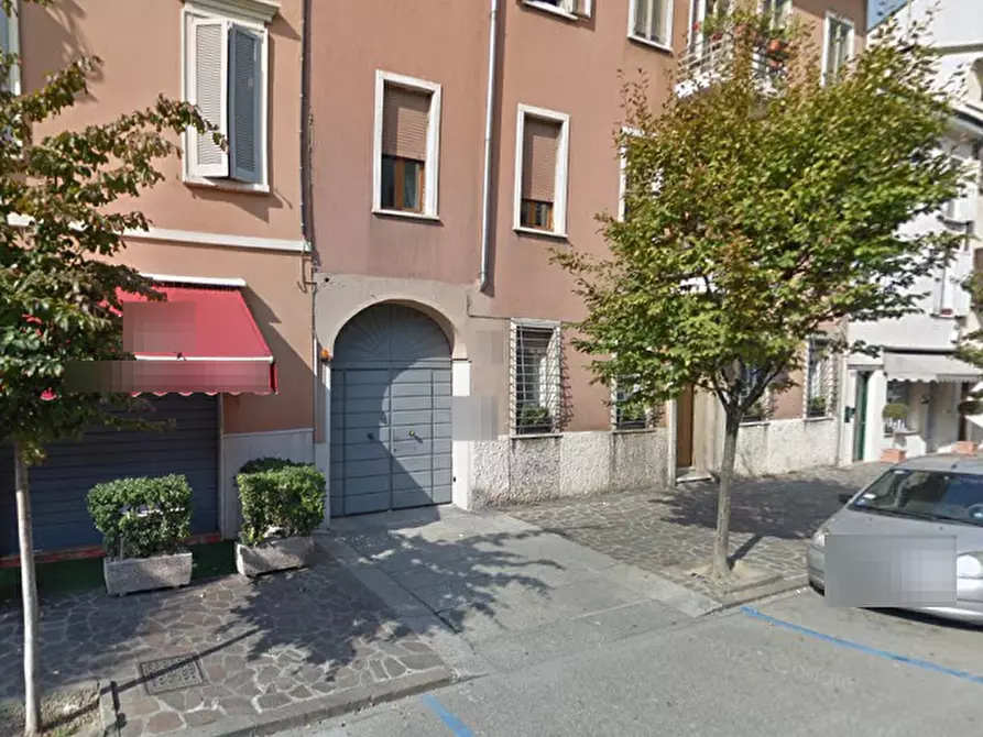 Immagine 6 di Appartamento in vendita  in Corso Garibaldi a Mantova