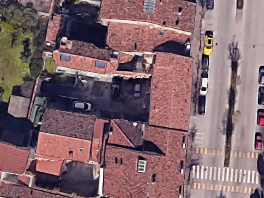 Immagine 12 di Appartamento in vendita  in Corso Garibaldi a Mantova