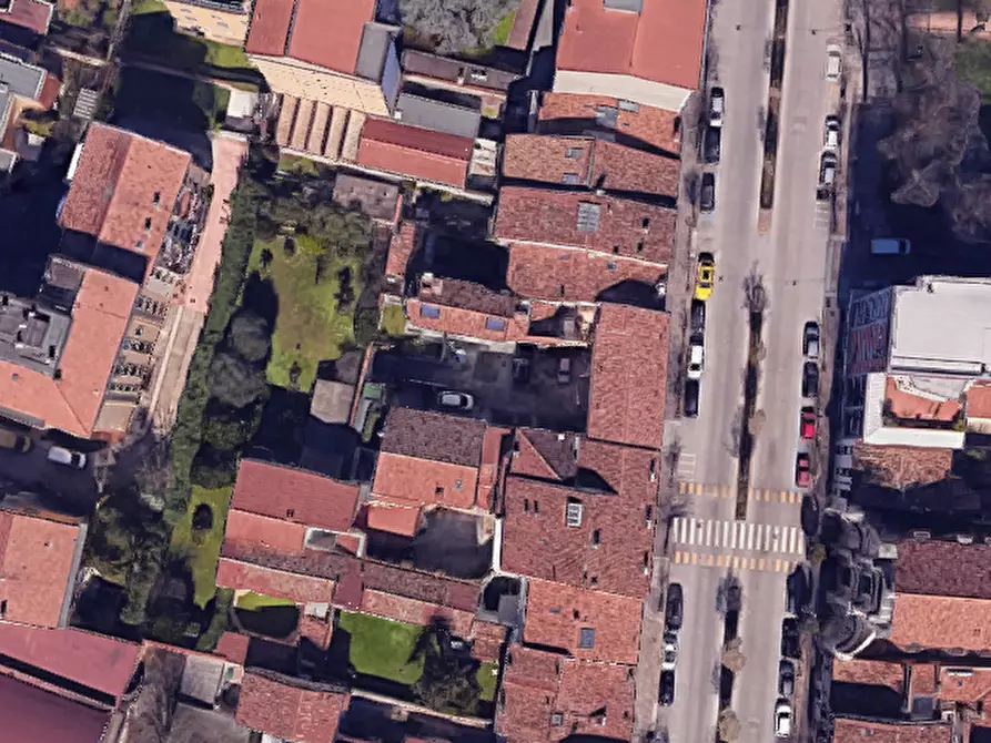 Immagine 13 di Appartamento in vendita  in Corso Garibaldi a Mantova