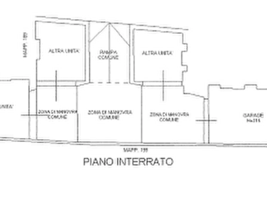 Immagine 21 di Appartamento in vendita  in Corso Garibaldi a Mantova
