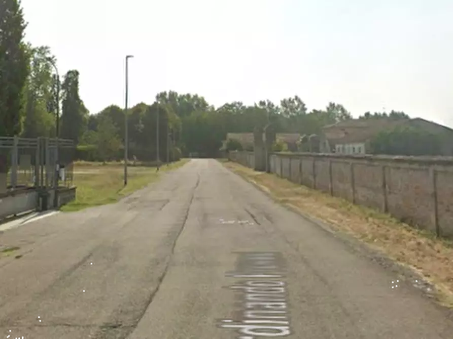 Immagine 17 di Magazzino in vendita  in Strada Bianca a Busseto