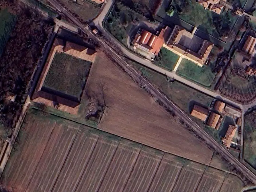 Immagine 23 di Magazzino in vendita  in Strada Bianca a Busseto