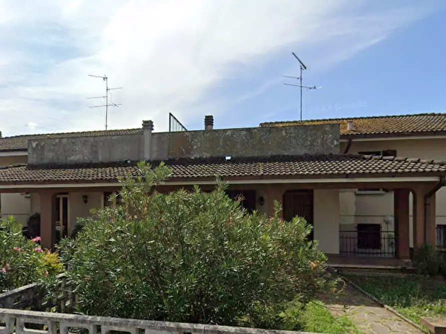 Immagine 10 di Casa bifamiliare in vendita  in Via Matteotti a Bagnolo San Vito