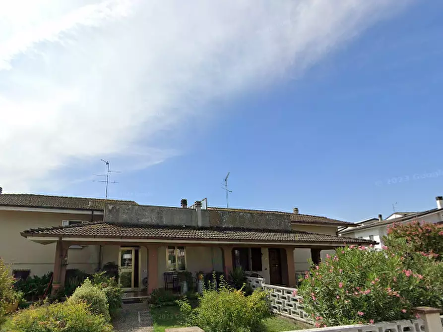 Immagine 13 di Casa bifamiliare in vendita  in Via Matteotti a Bagnolo San Vito