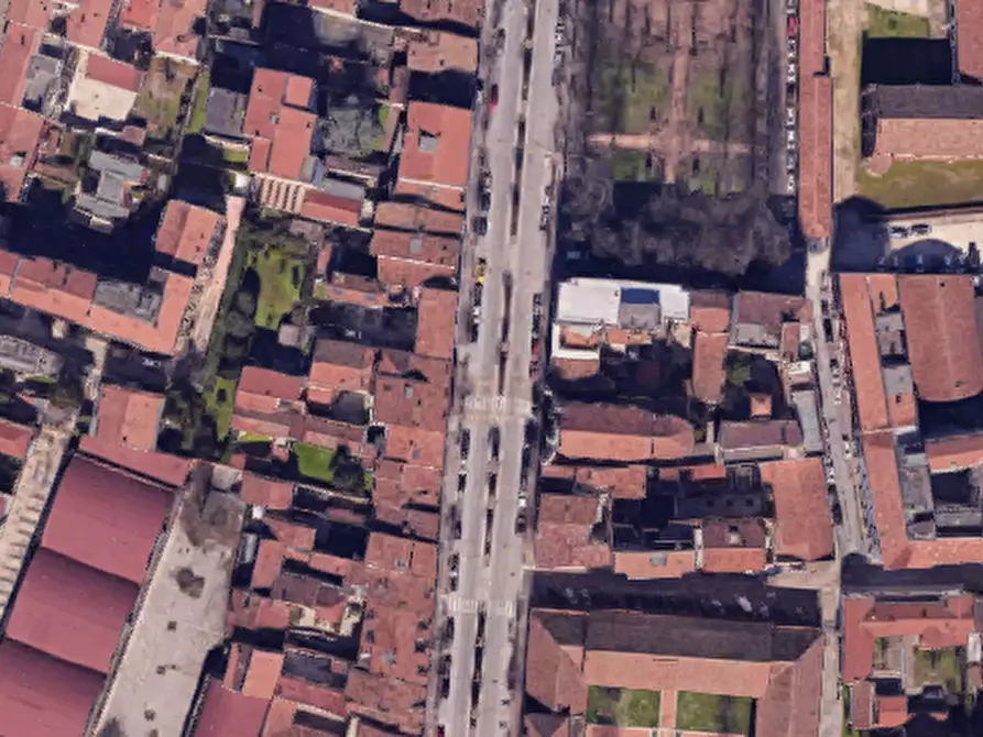 Immagine 13 di Appartamento in vendita  in Corso Garibaldi a Mantova