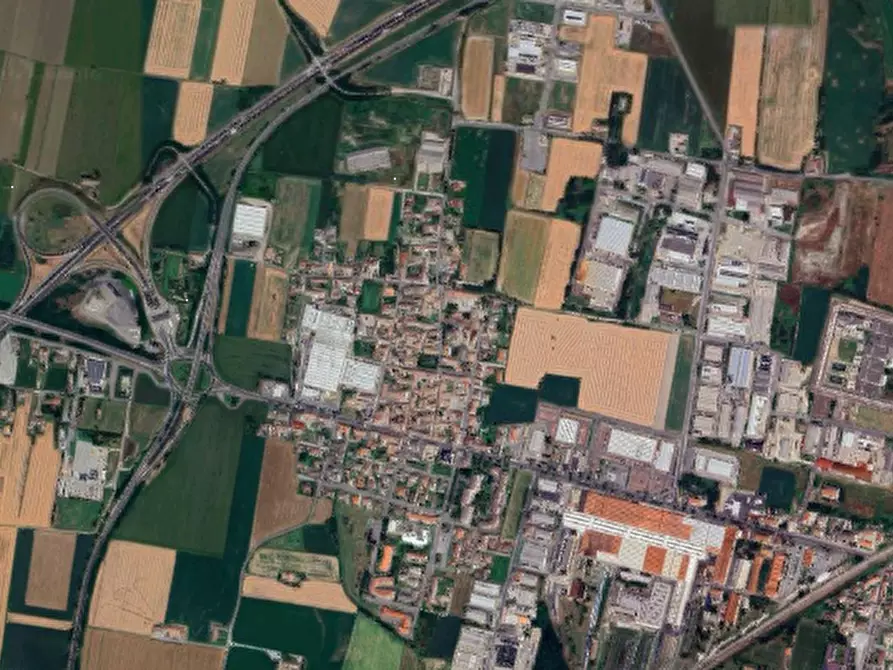 Immagine 20 di Appartamento in vendita  in Via Lomellina a Voghera