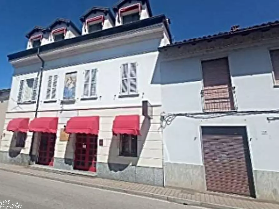 Immagine 1 di Negozio in vendita  in Via Umberto I a Marcignago