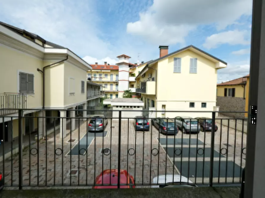 Immagine 4 di Appartamento in vendita  in Via Dante Alighieri a Arluno