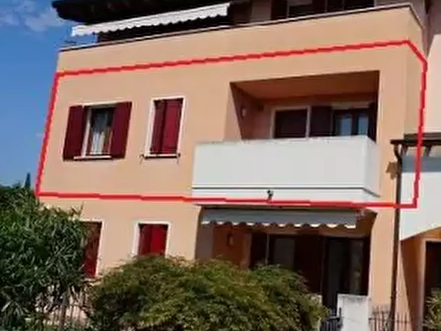 Immagine 5 di Appartamento in vendita  in Via Tenente Zanon  a Rossano Veneto