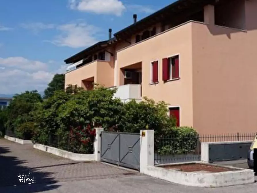 Immagine 12 di Appartamento in vendita  in Via Tenente Zanon  a Rossano Veneto