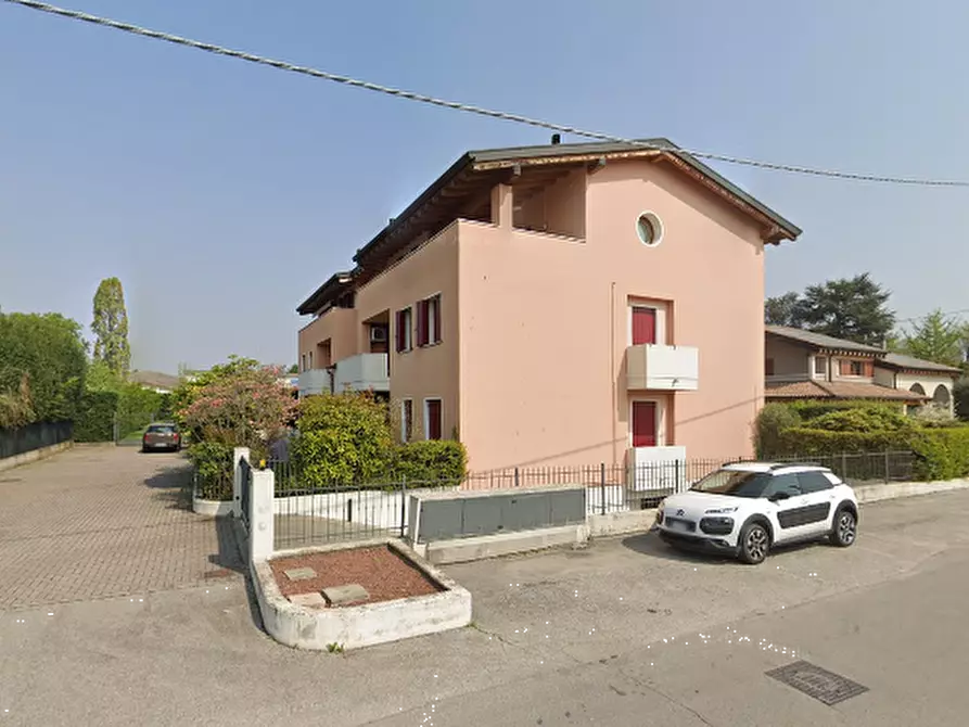 Immagine 21 di Appartamento in vendita  in Via Tenente Zanon  a Rossano Veneto