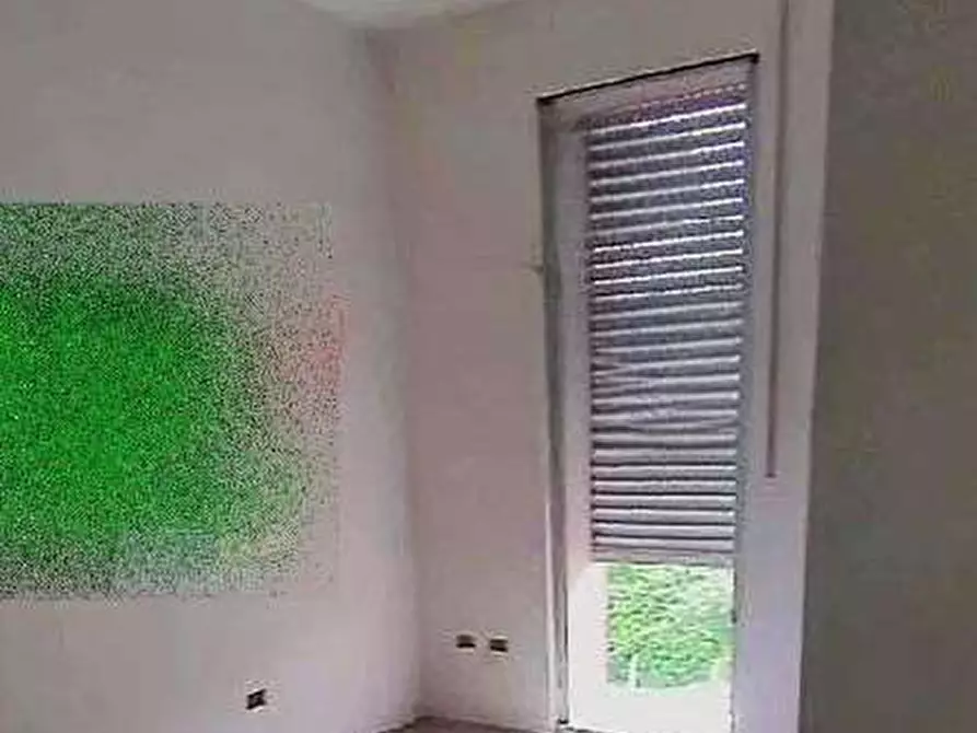 Immagine 5 di Villetta a schiera in vendita  in Via Carlo Cassola a Roma