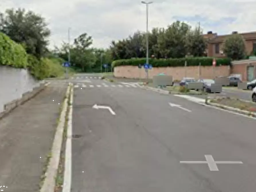 Immagine 10 di Villetta a schiera in vendita  in Via Carlo Cassola a Roma