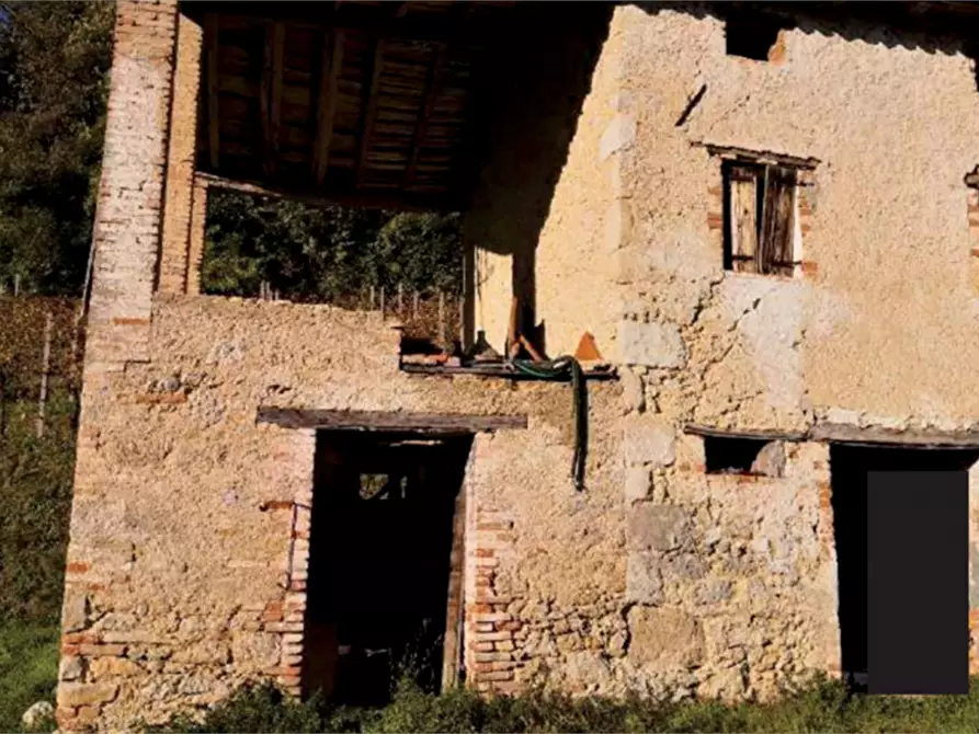 Immagine 2 di Rustico / casale in vendita  in Via Mire Alte a Refrontolo