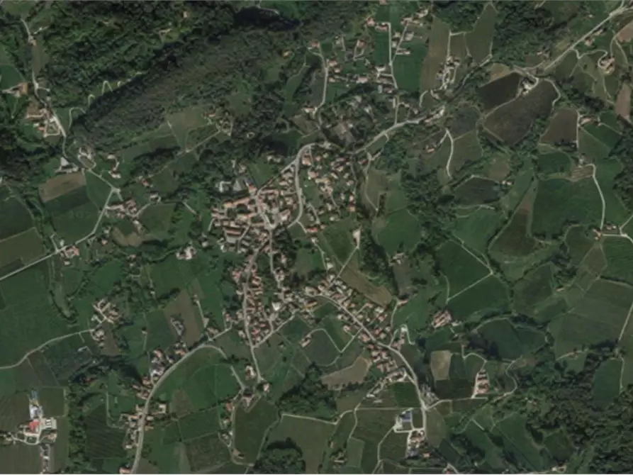 Immagine 22 di Rustico / casale in vendita  in Via Mire Alte a Refrontolo