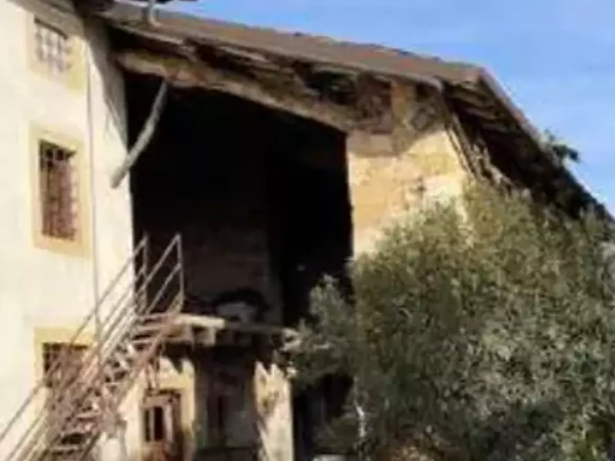 Immagine 5 di Stabile in vendita  in Via Covolo Alto a Montecchio Maggiore