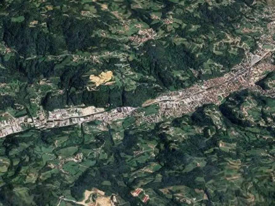 Immagine 15 di Villa in vendita  in Via Vittorio Alfieri a Chiampo