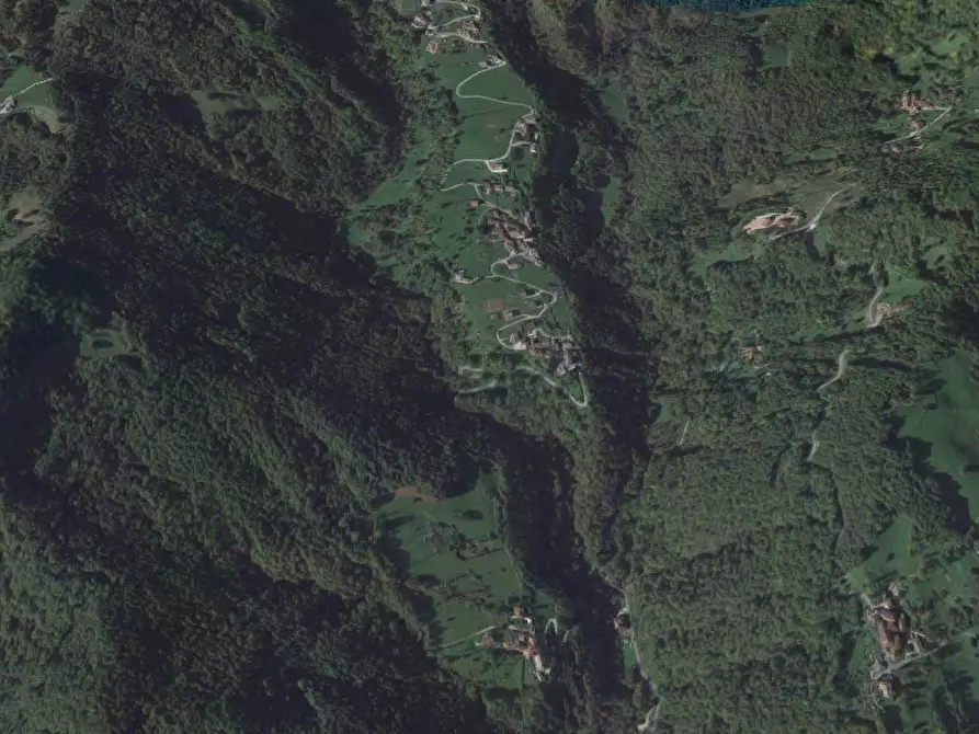 Immagine 7 di Terreno edificabile in vendita  in Via Bisighini a Valli Del Pasubio