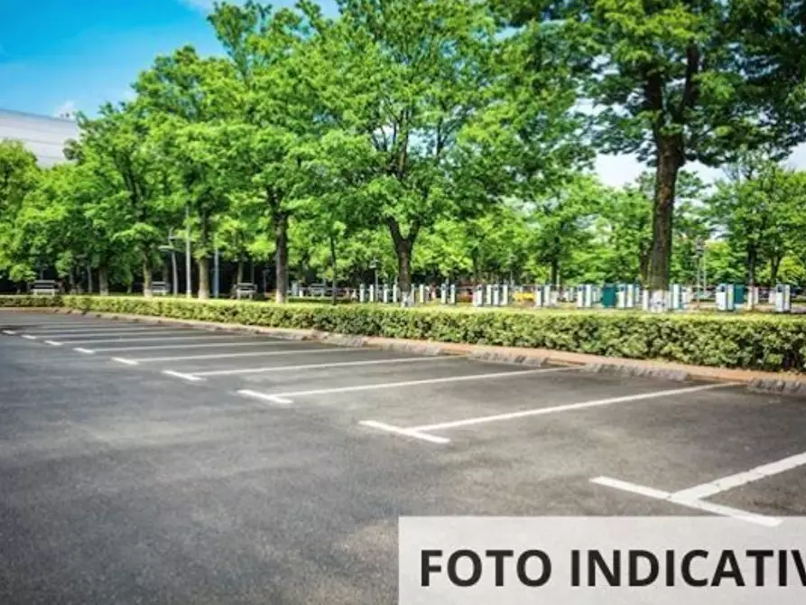 Immagine 2 di Posto auto in vendita  in Via Pier Luigi da Palestrina a Schio