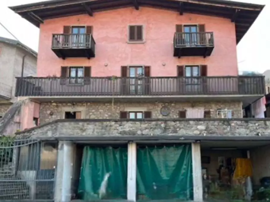 Immagine 3 di Magazzino in vendita  in Via Giovanni XXIII a Artogne