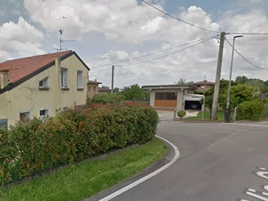 Immagine 41 di Porzione di casa in vendita  in Via Giacomo Leopardi a Castagnaro