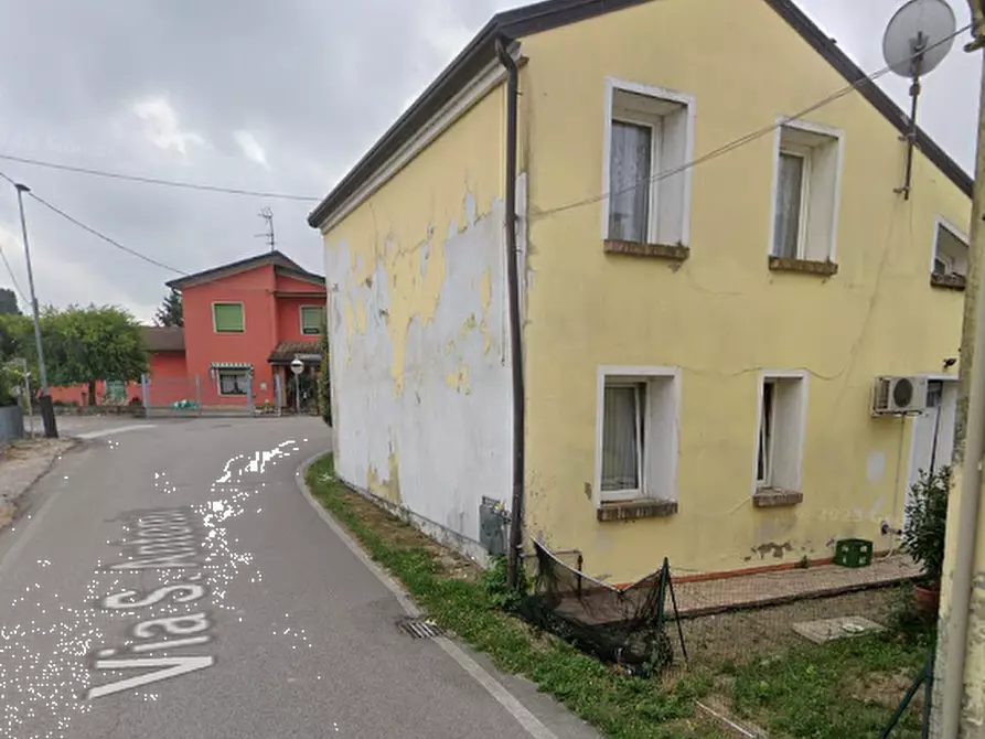 Immagine 42 di Porzione di casa in vendita  in Via Giacomo Leopardi a Castagnaro