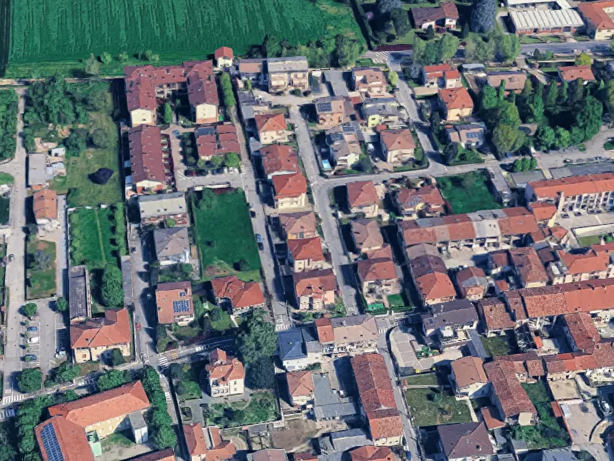 Immagine 1 di Garage in vendita  in Via Torcitura Borgomanero a Castel Rozzone