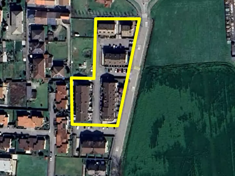 Immagine 1 di Villa in vendita  in Via Leonardo da Vinci a Pagazzano