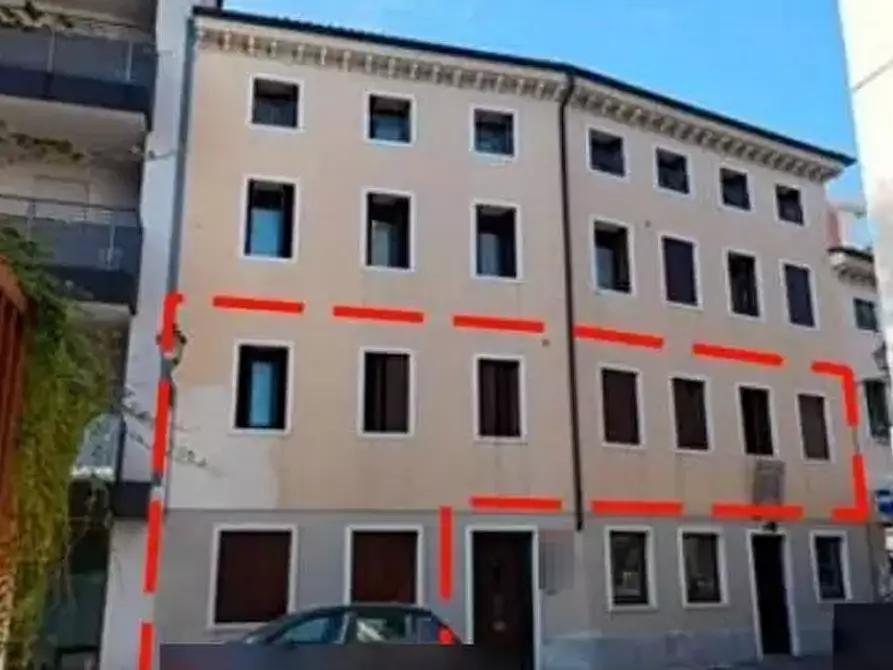 Immagine 1 di Appartamento in vendita  in Via Santa Maria Maddalena  a Thiene