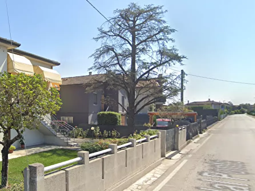 Immagine 20 di Appartamento in vendita  in Via dal Ponte  a Torri Di Quartesolo