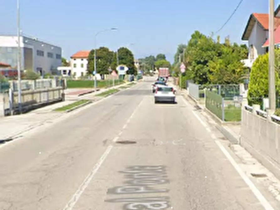 Immagine 25 di Appartamento in vendita  in Via dal Ponte  a Torri Di Quartesolo